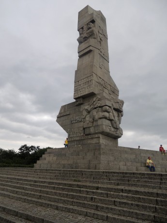 Památník k bitvě u Westerplatte.