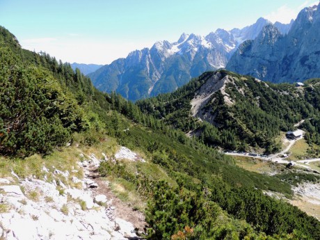 Malá Mojstrovka-první část cesty- pohled na Vršič