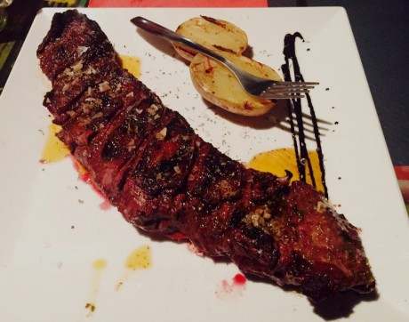 Výborný steak za 13Eur v Arinsalu, bylo toho tolik že něšel sníst :-)