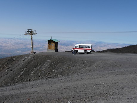 Etna- horní stanice lanovky 2500 m.n.m.