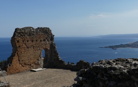 Taormina, pohledy od antického divadla