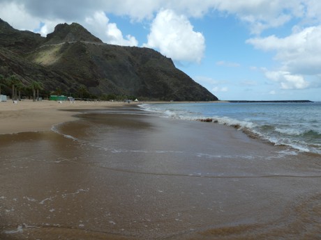 Playa de Las Teresitas.