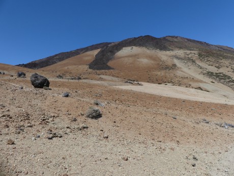Výstup na Teide u Montana Blanca  cca 2600 m.n.m