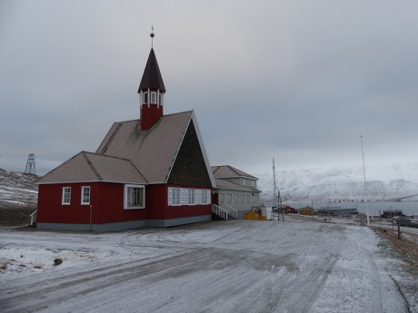  Longyearbyen-nejsevernější kostel světa