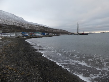 Longyearbyen-městské pláže.