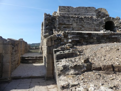 Bealo Claudia-antické ruiny...