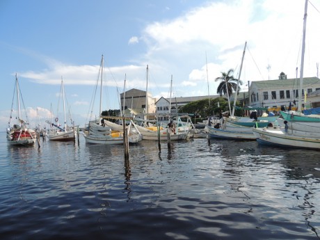 Odjezd lodí z Belize City na Caye Caulker