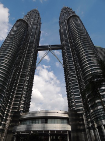 Kuala Lumpur - Petronas 452m
