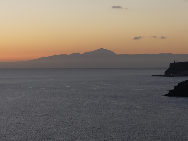 Pohled na Tenerife a Teide z našeho balkónu