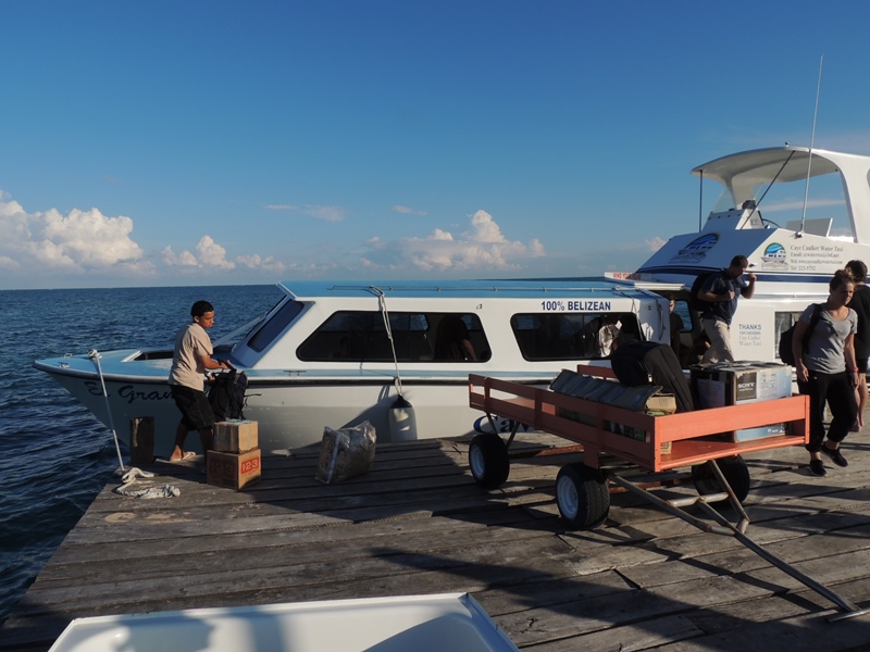 Vylodění na Caye Caulker